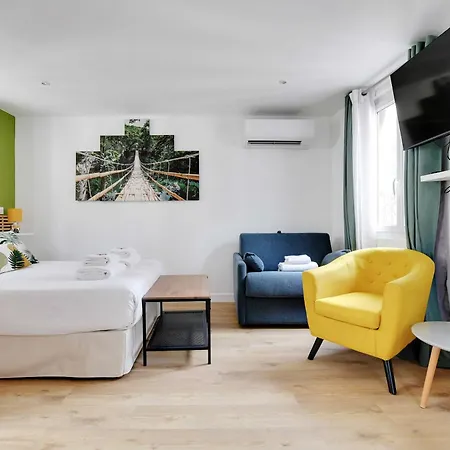 Modern In The Heart Of - *